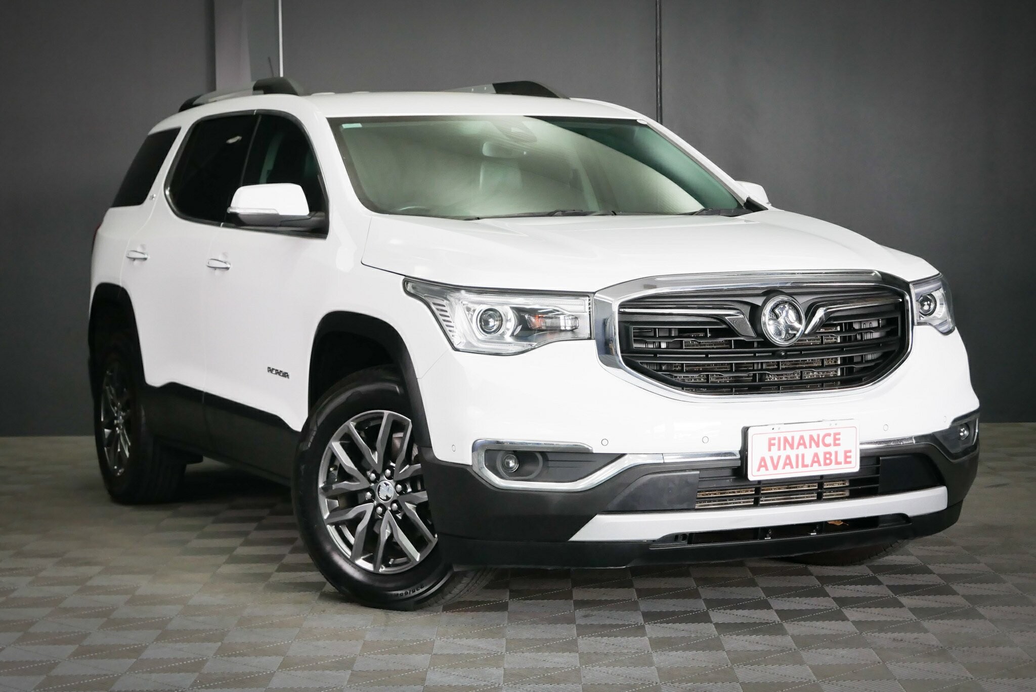 Holden Acadia image 1