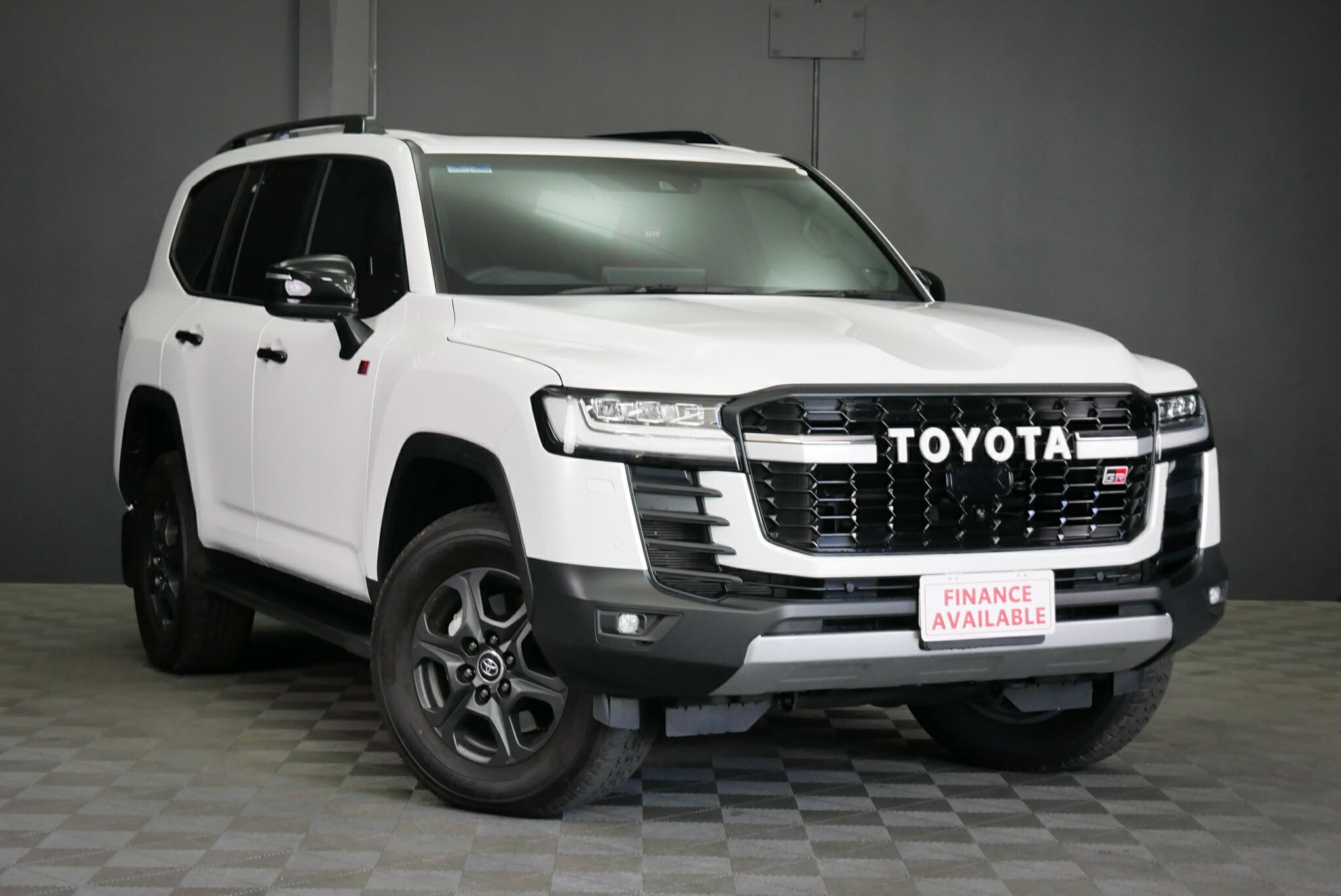 Toyota Landcruiser image 1