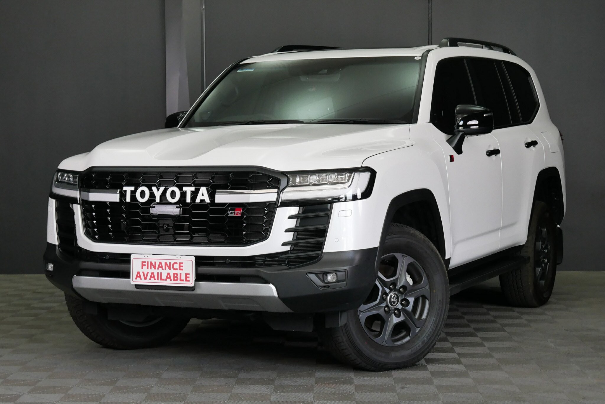 Toyota Landcruiser image 3