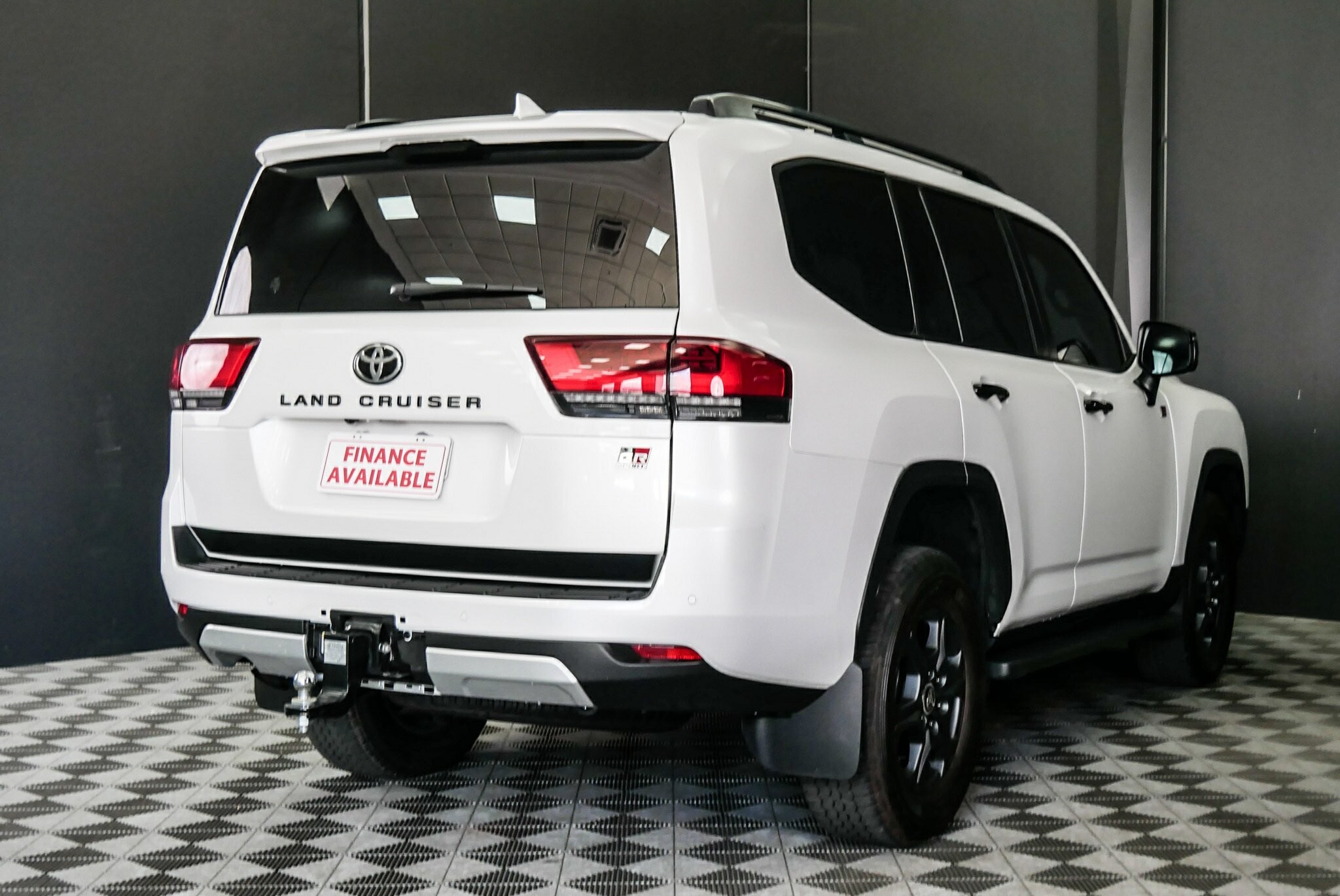 Toyota Landcruiser image 4