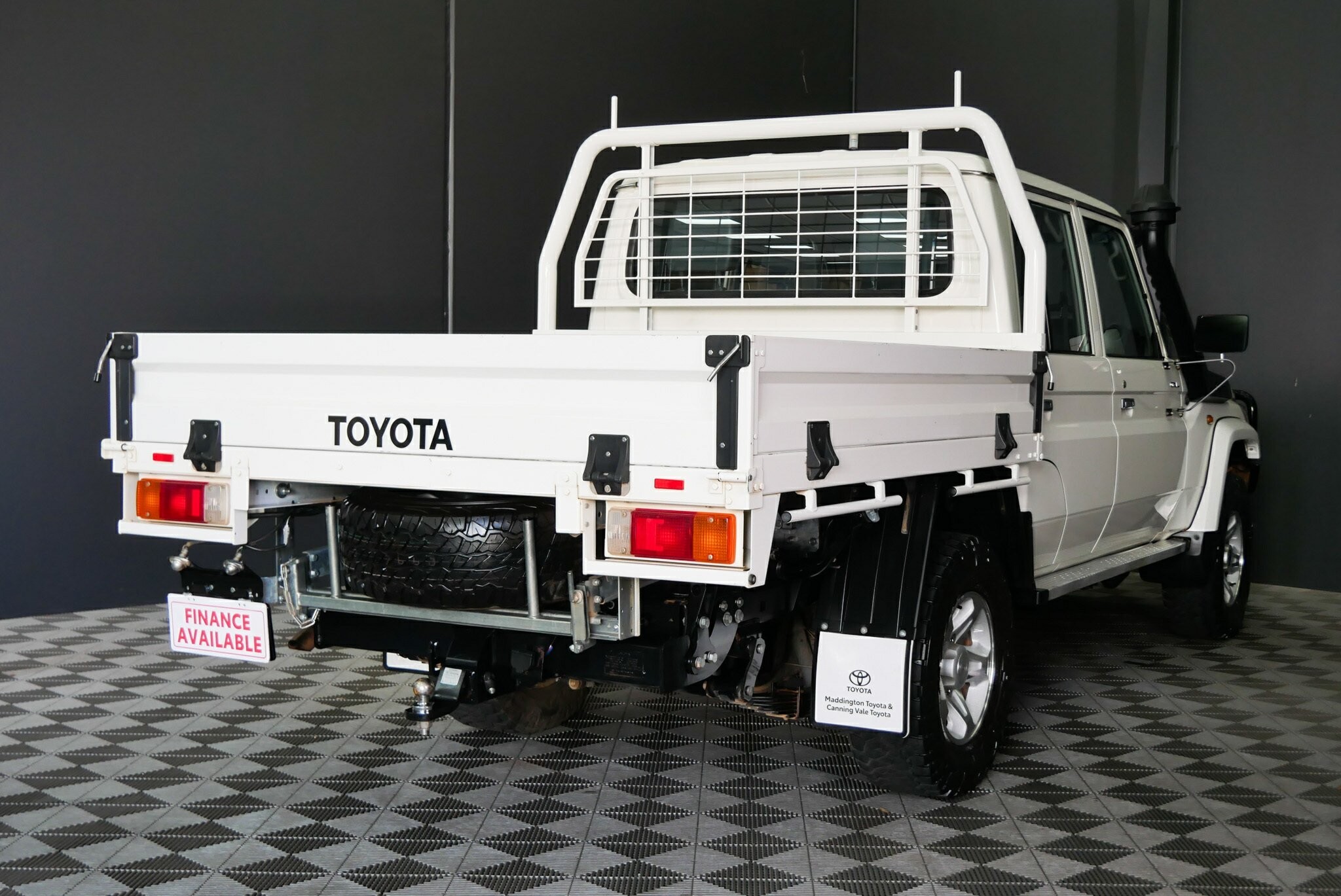 Toyota Landcruiser image 4