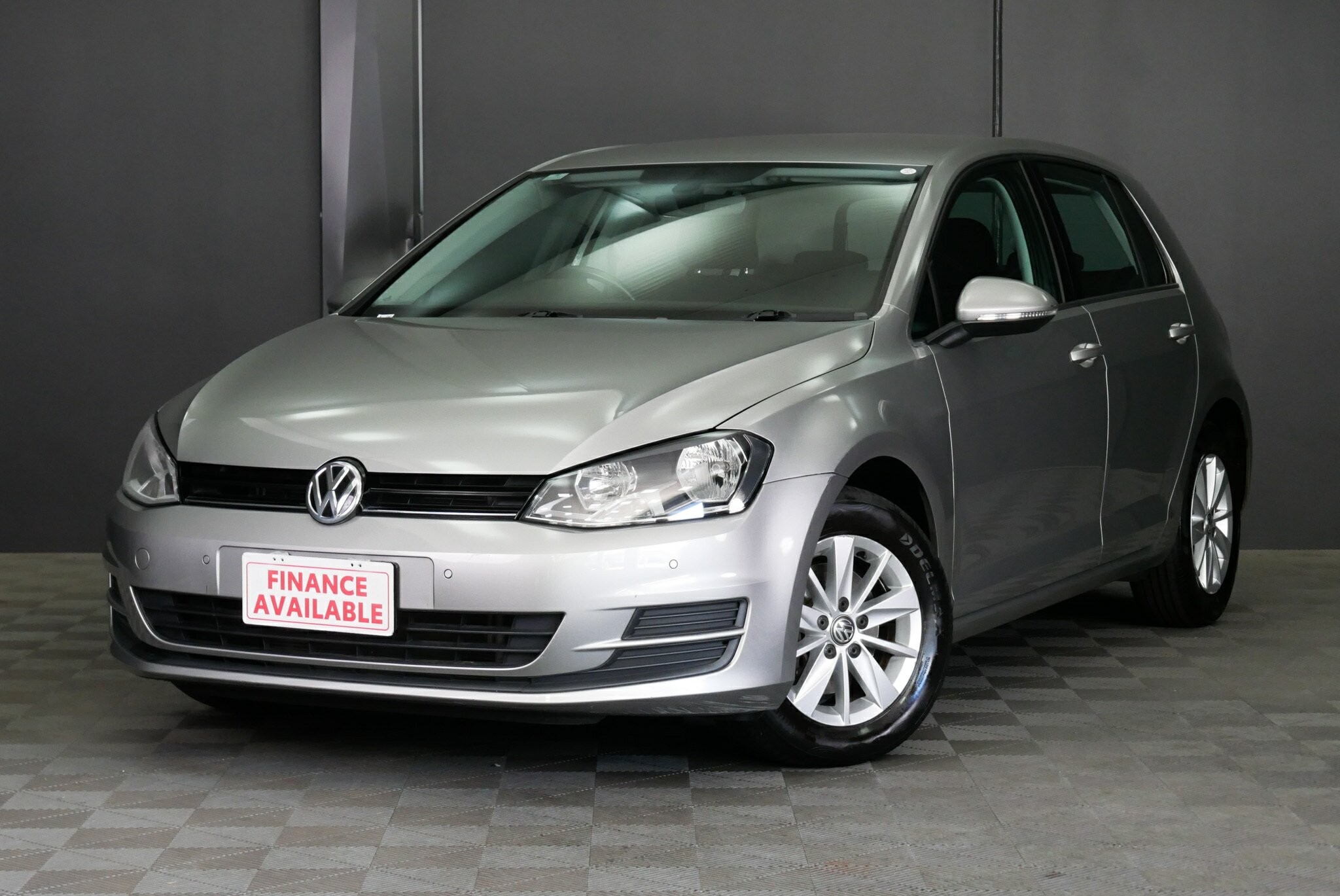 Volkswagen Golf image 3