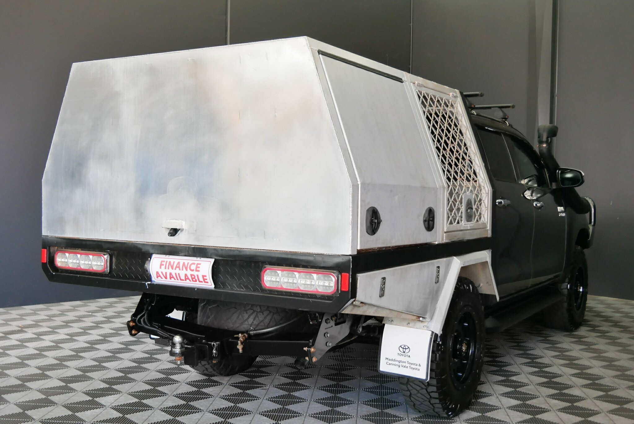 Toyota Hilux image 4