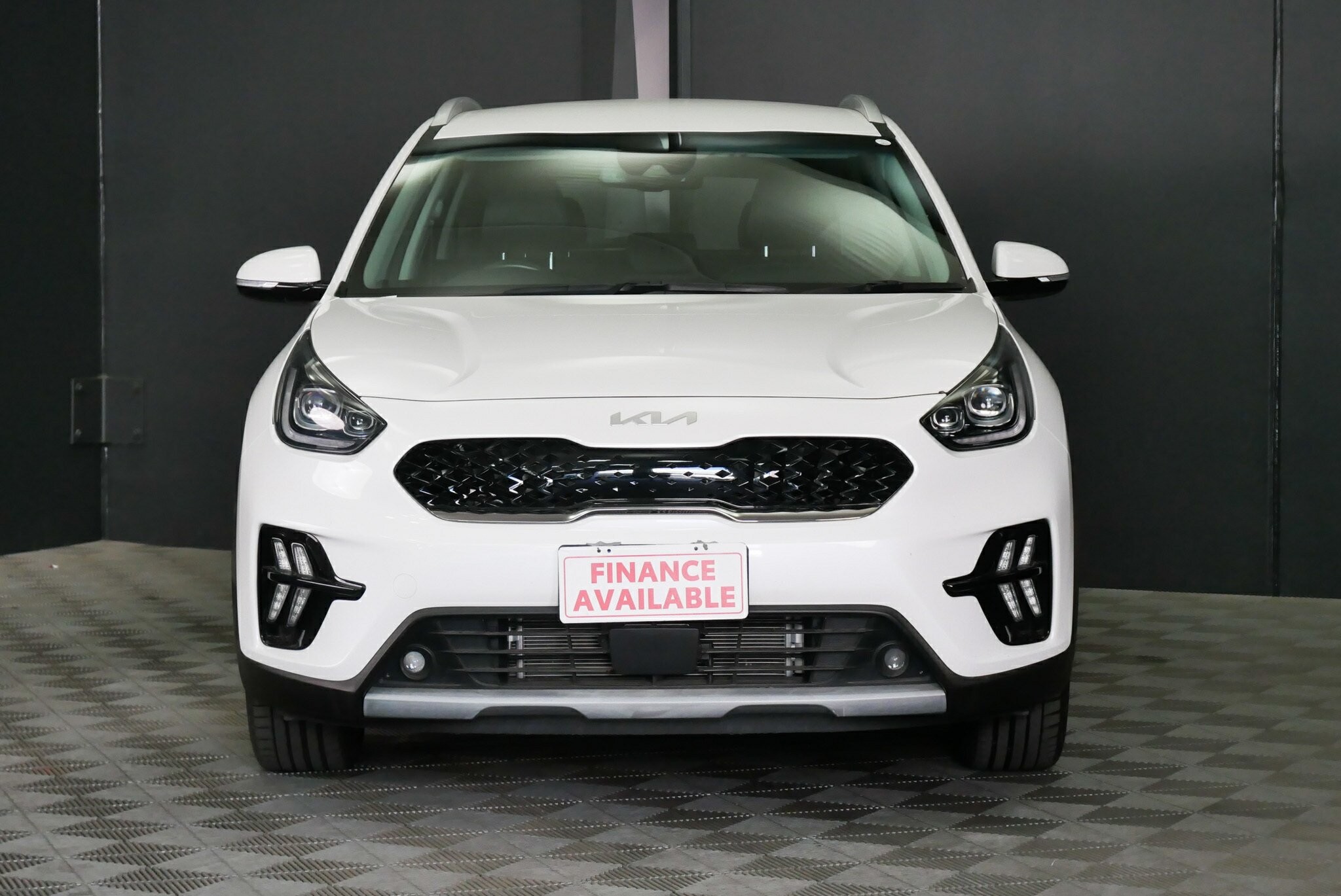 Kia Niro image 2