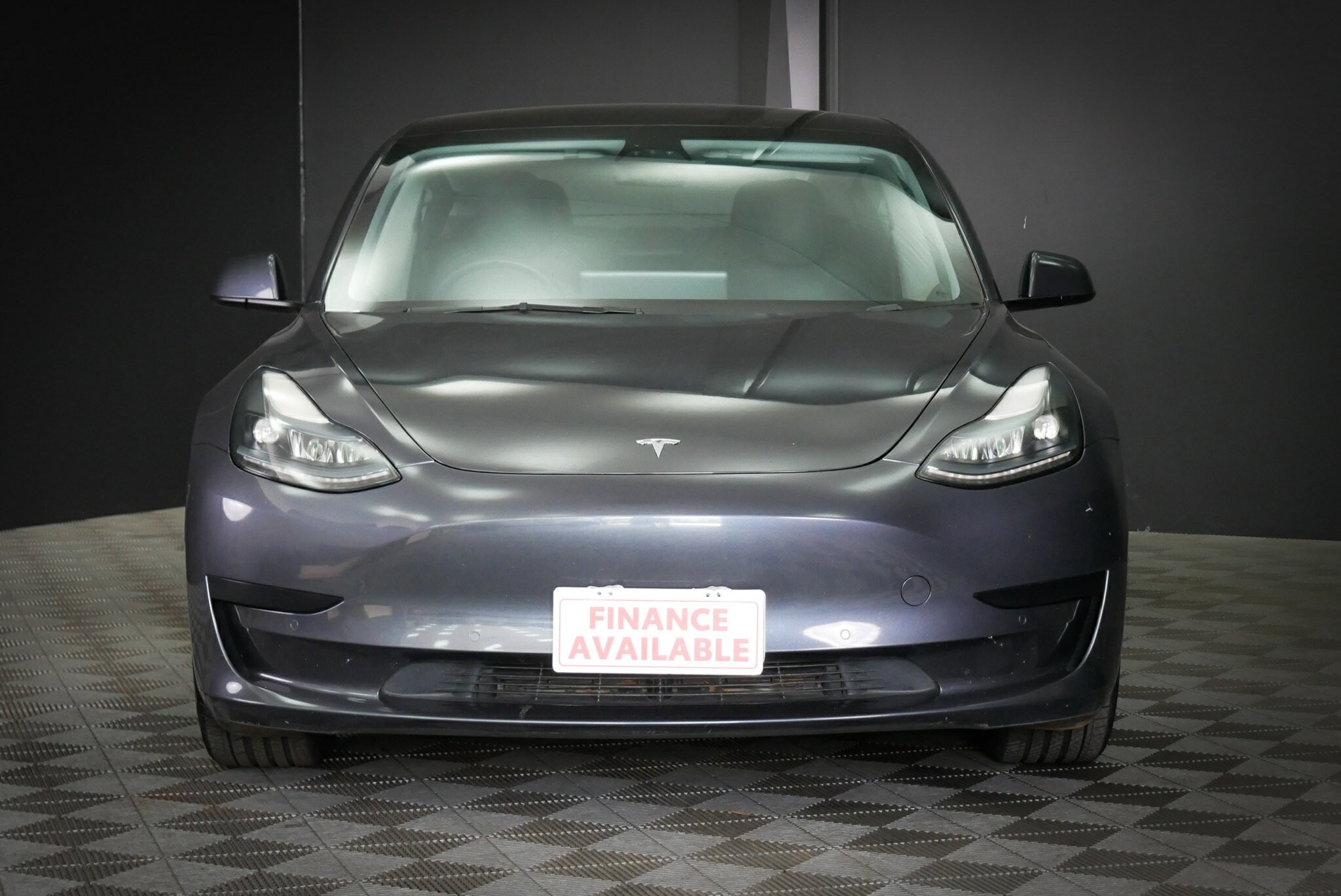 Tesla Model 3 image 2