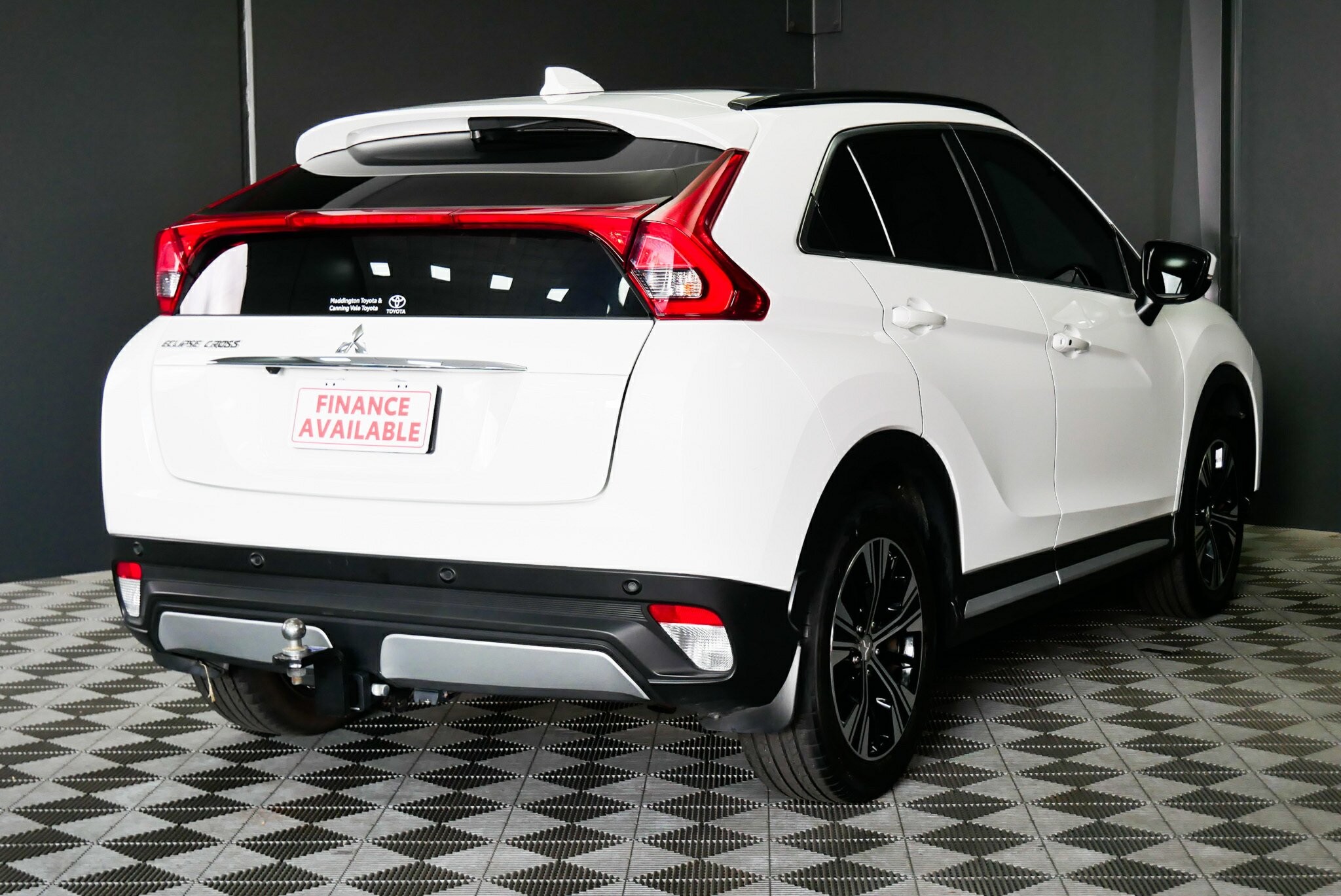 Mitsubishi Eclipse Cross image 4