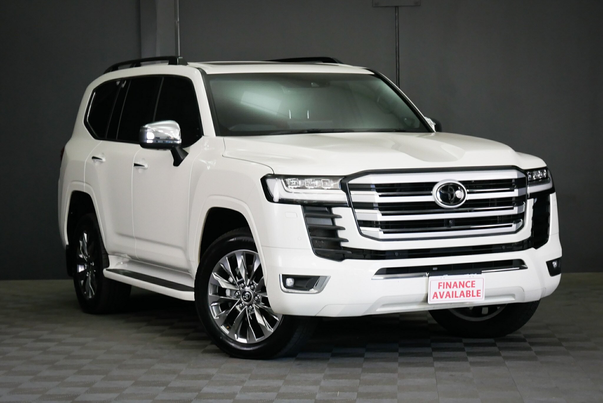 Toyota Landcruiser image 1