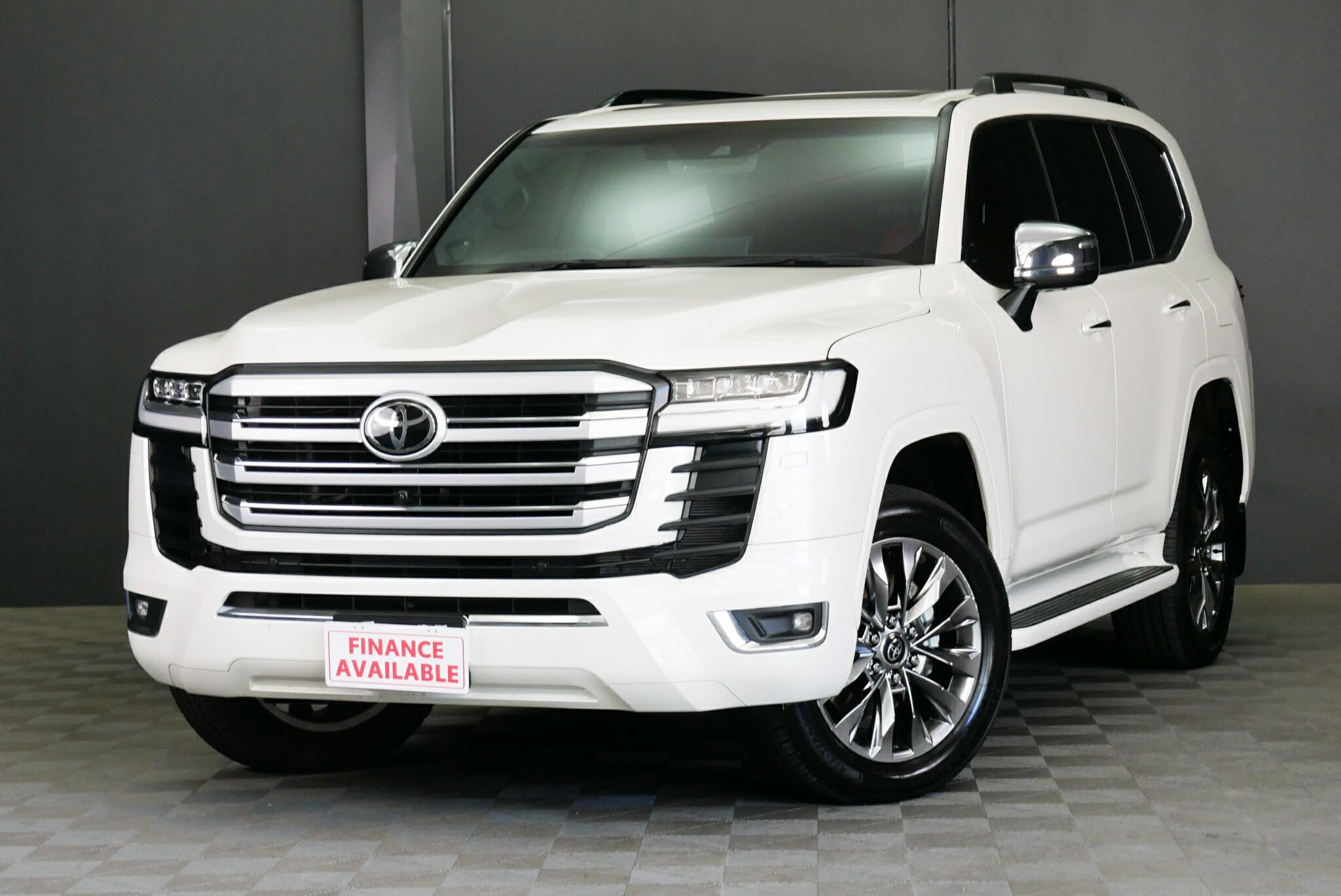 Toyota Landcruiser image 3