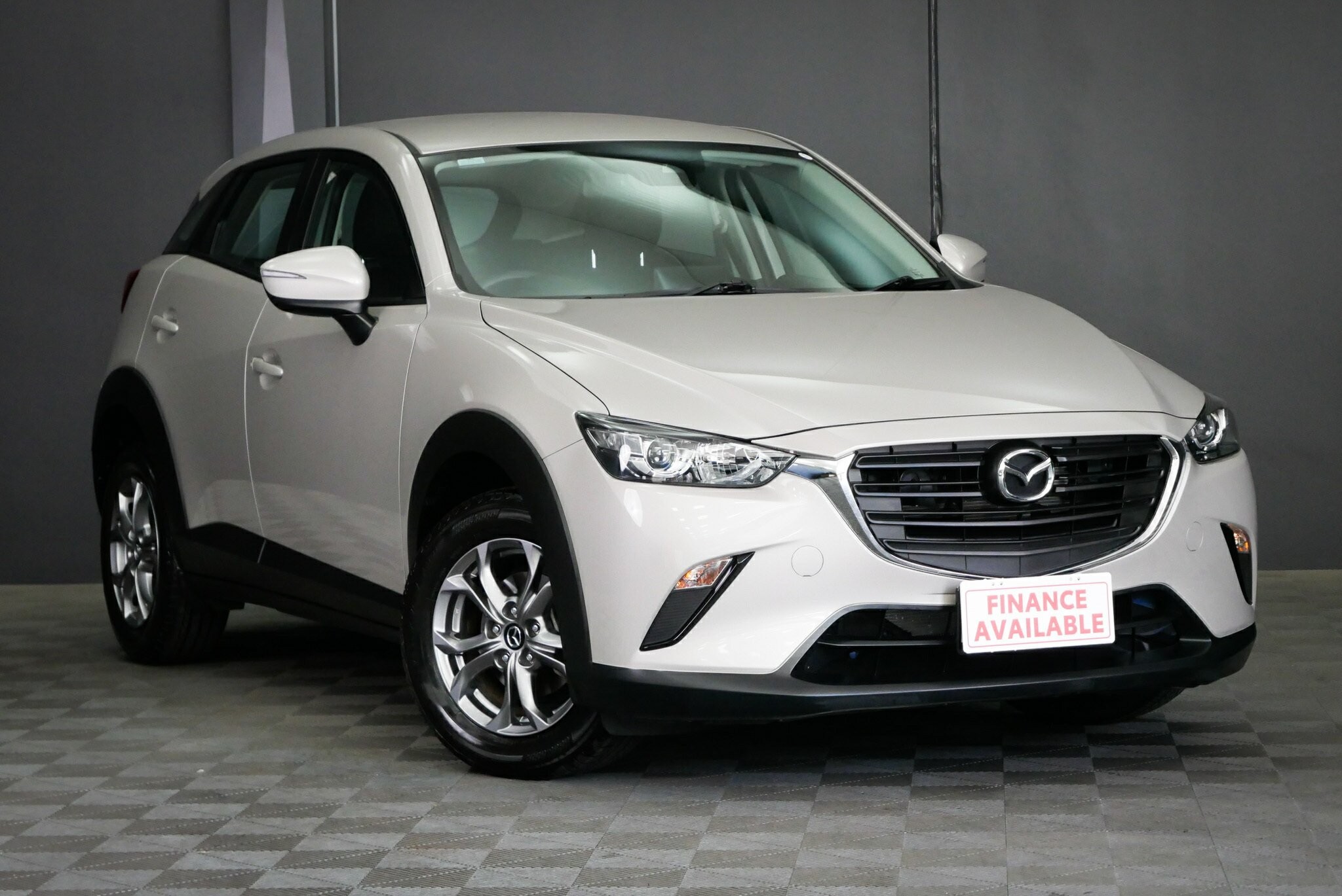 Mazda Cx-3 image 1
