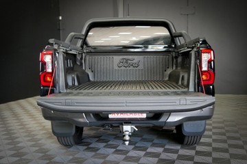 https://vehicle-cdn.autoleague.cloud/30640_U110188_6.jpg