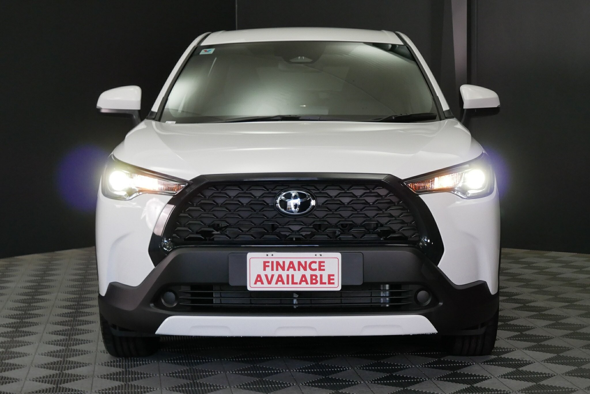 Toyota Corolla Cross image 2