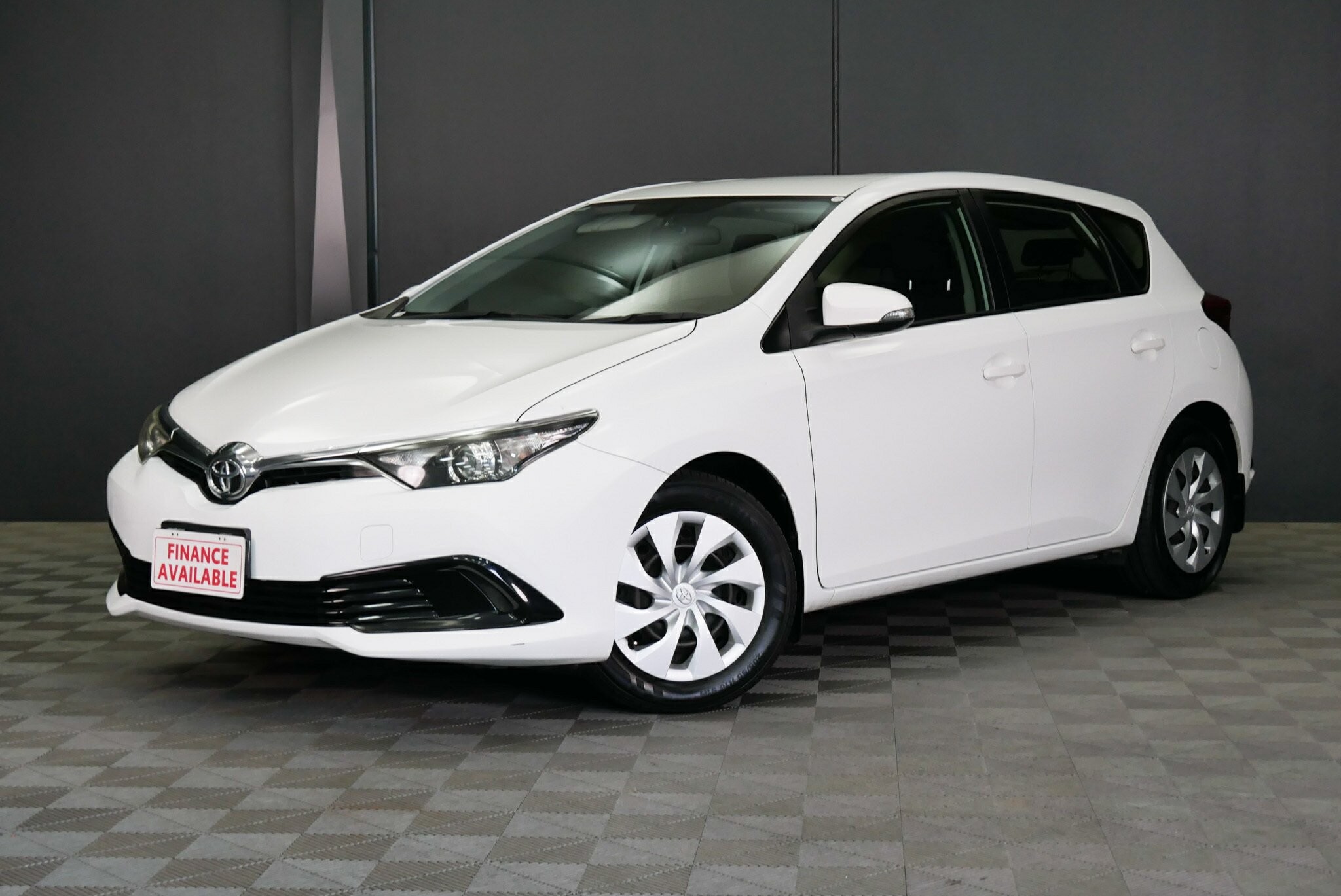 Toyota Corolla image 3