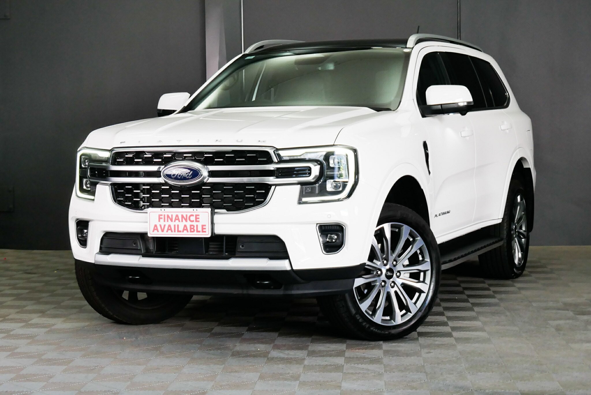 Ford Everest image 3