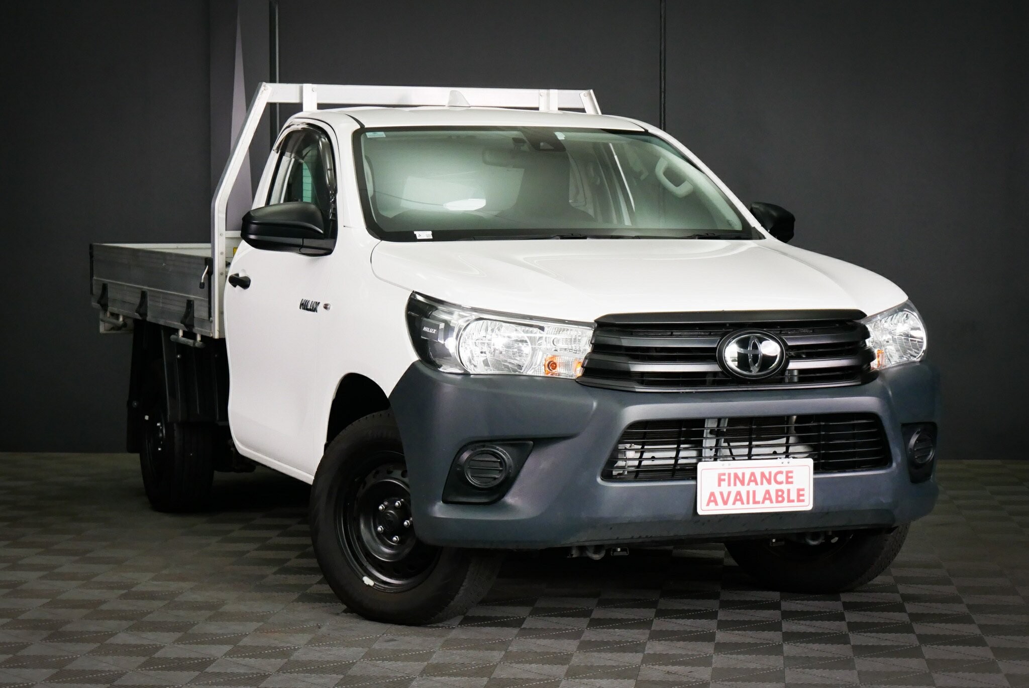 Toyota Hilux image 1