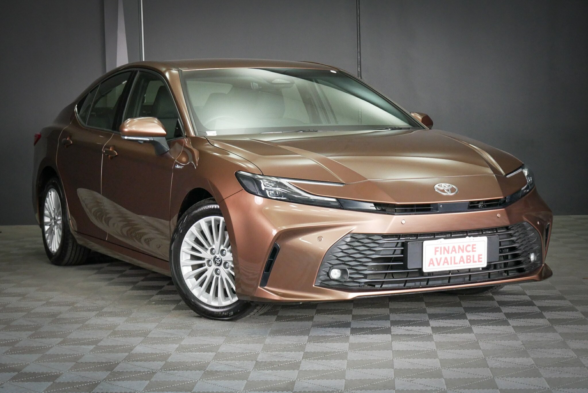 Toyota Camry image 1