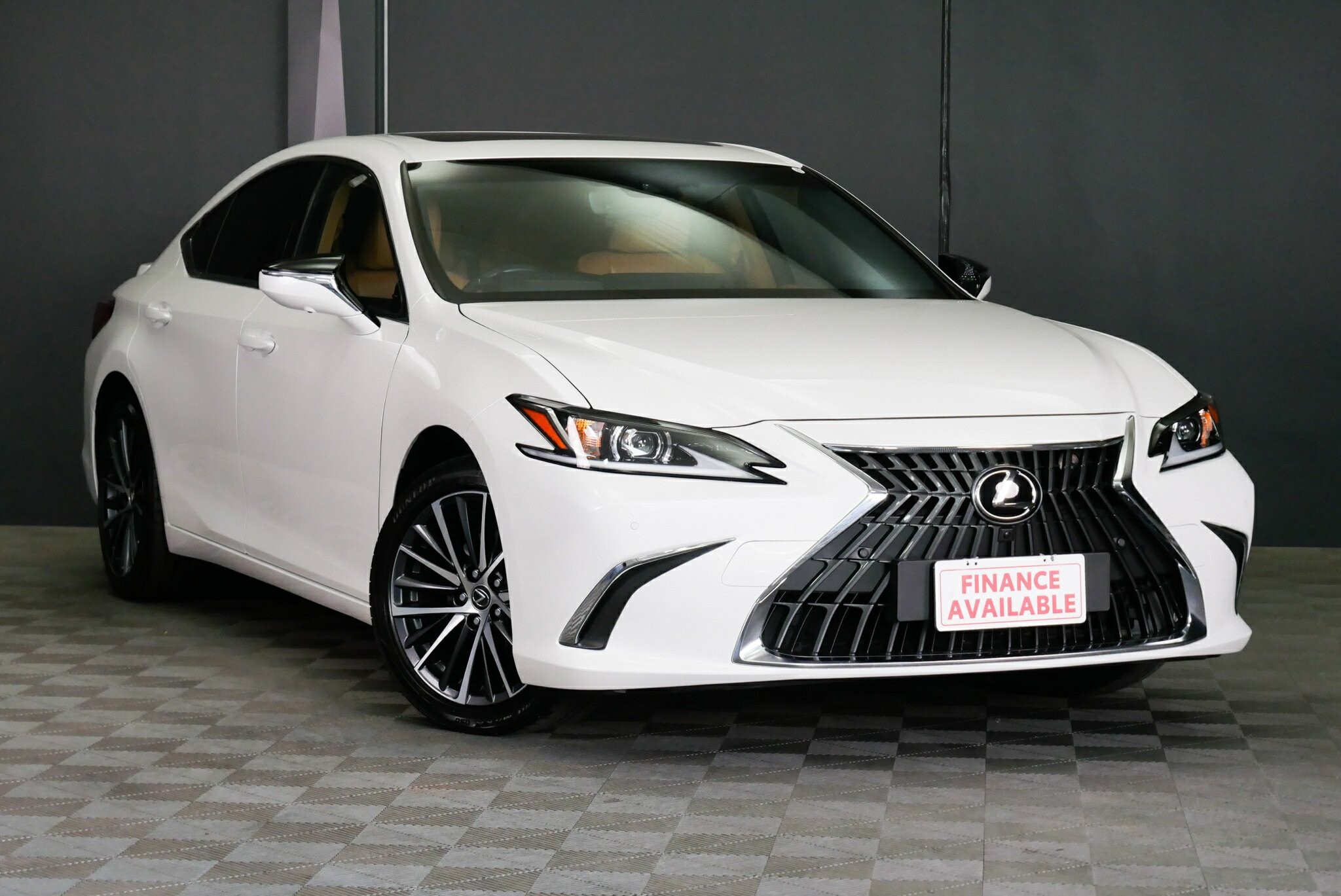 Lexus Es image 1