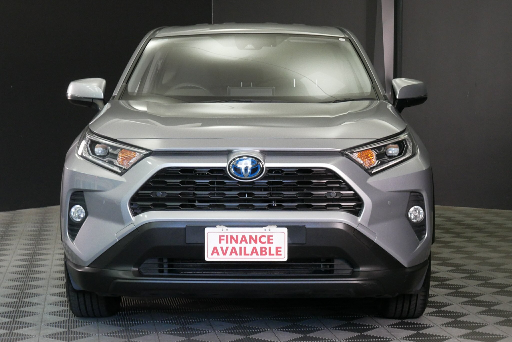 Toyota Rav4 image 2