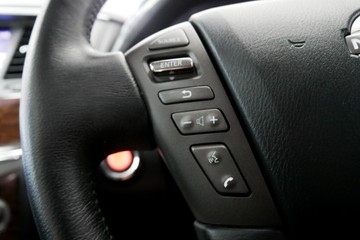 https://vehicle-cdn.autoleague.cloud/30640_U110375_19.jpg