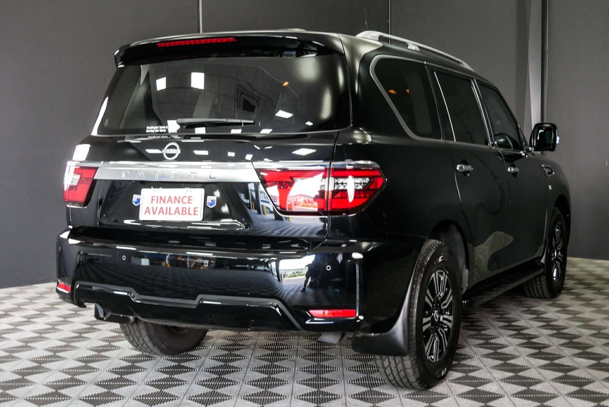 Nissan Patrol image 3