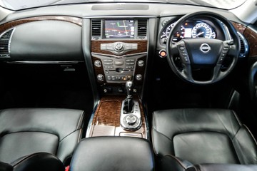 https://vehicle-cdn.autoleague.cloud/30640_U110375_7.jpg