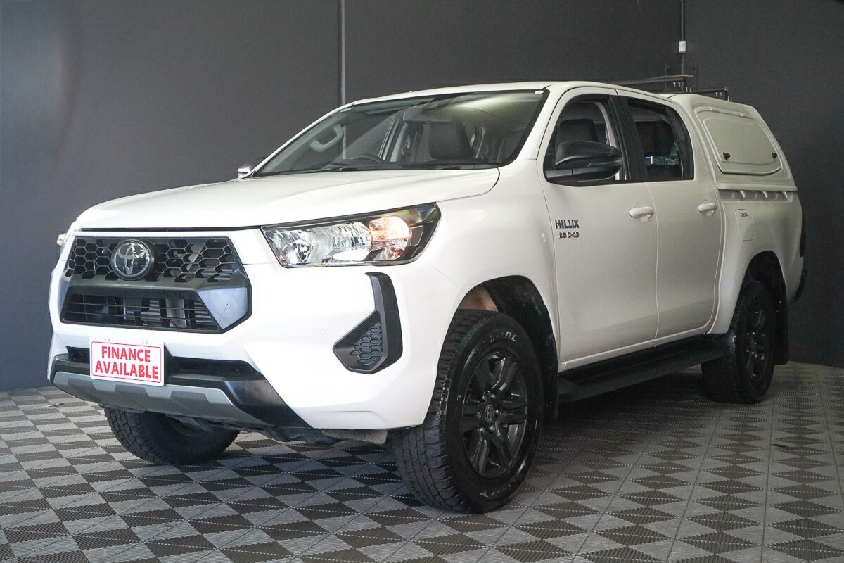Toyota Hilux image 4
