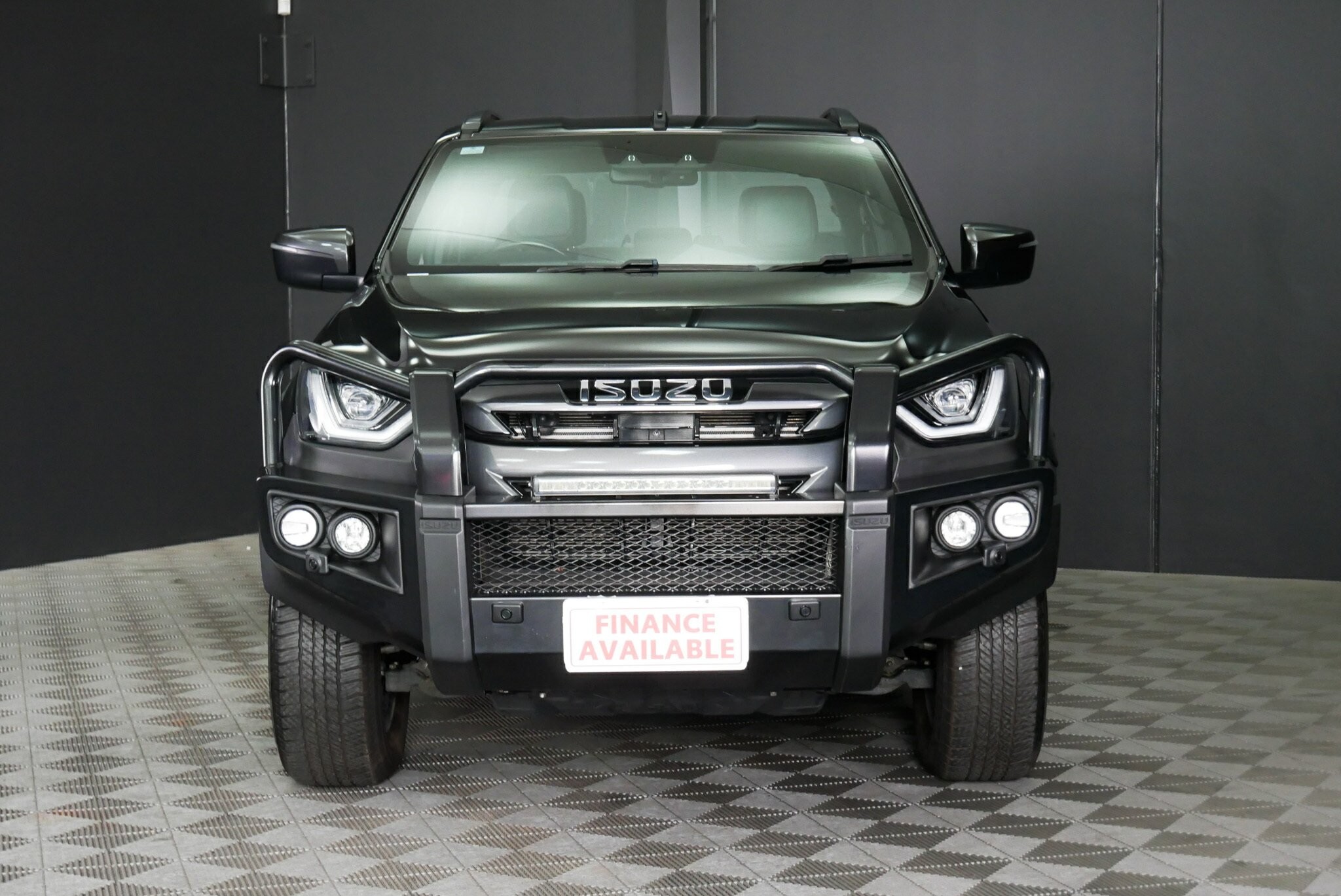 Isuzu D-max image 2
