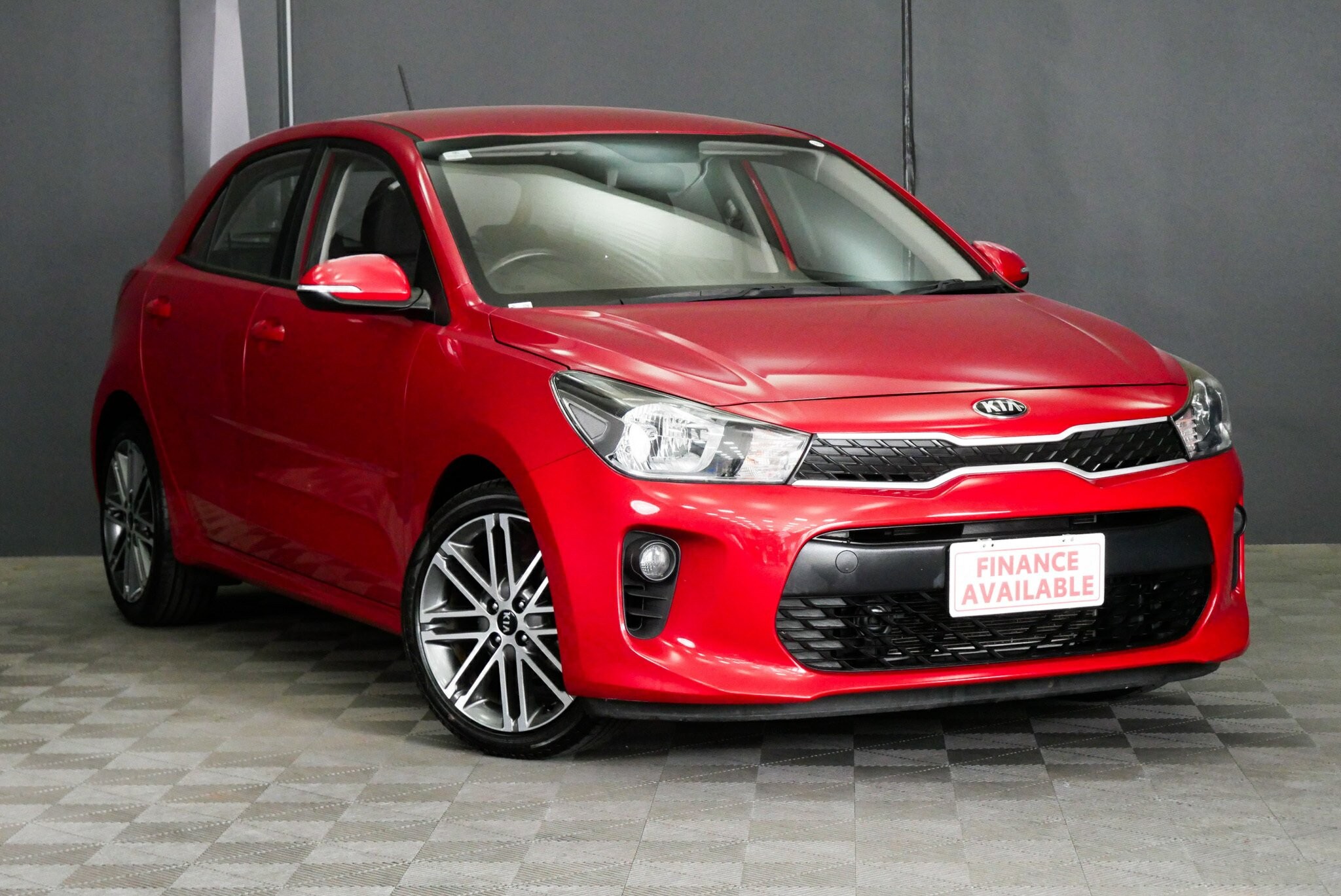 Kia Rio image 1