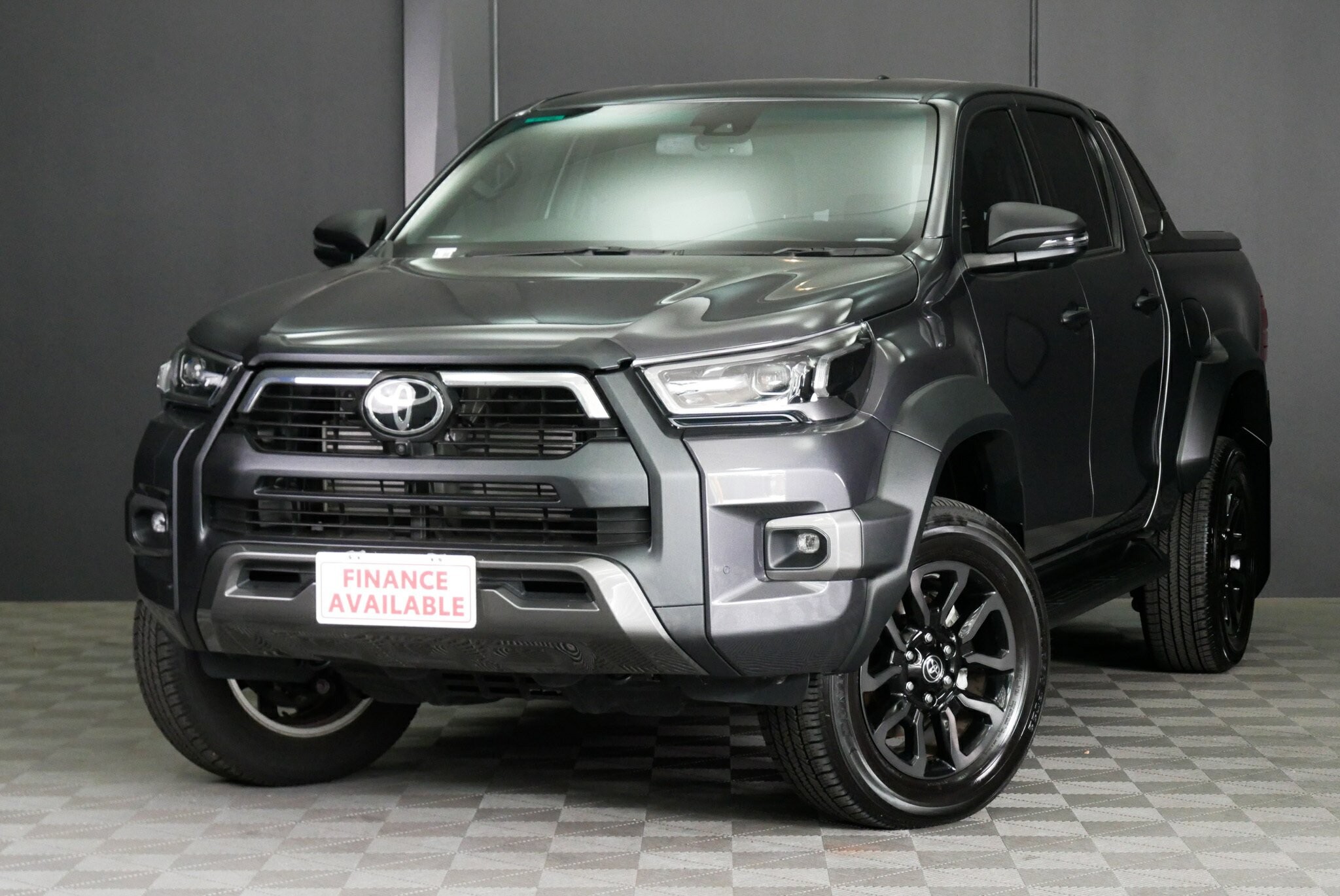 Toyota Hilux image 3