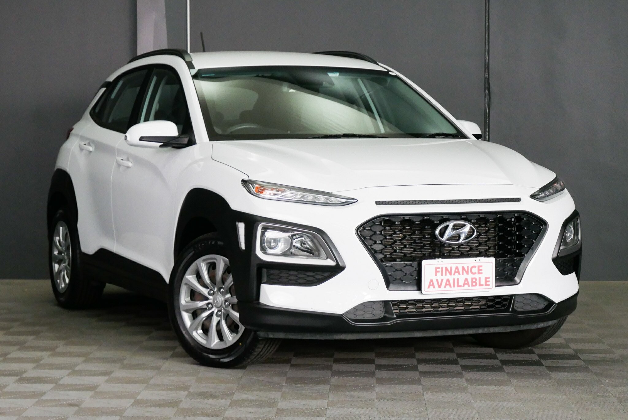 Hyundai Kona image 1