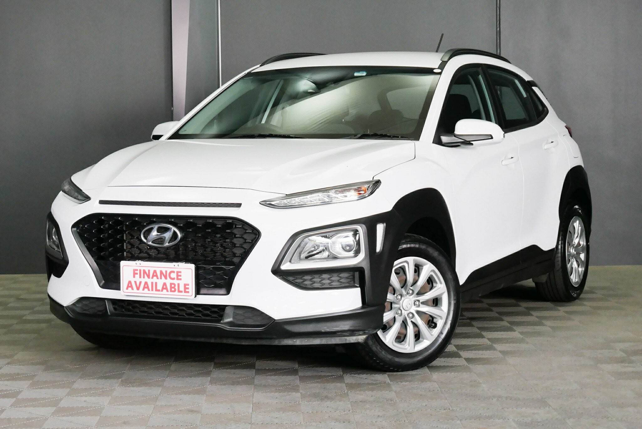 Hyundai Kona image 3