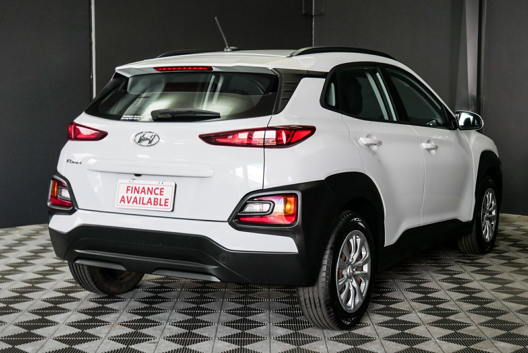 Hyundai Kona image 4