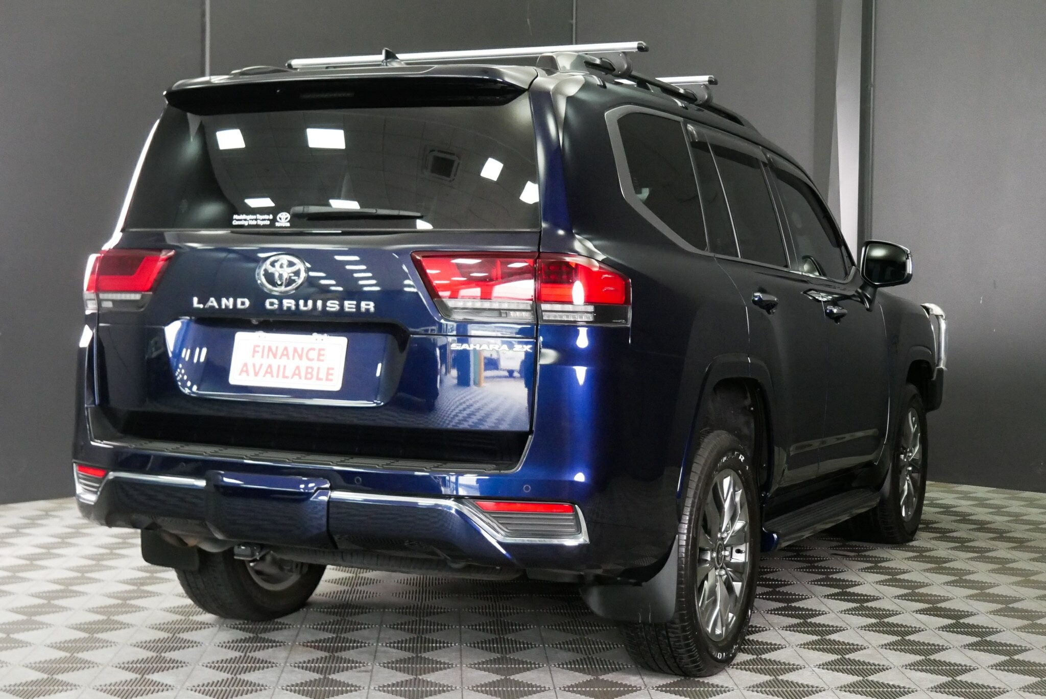 Toyota Landcruiser image 4