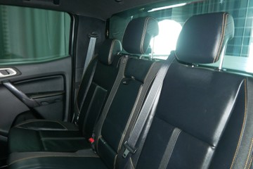 https://vehicle-cdn.autoleague.cloud/30640_U110445_20.jpg