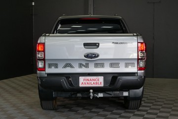 https://vehicle-cdn.autoleague.cloud/30640_U110445_5.jpg
