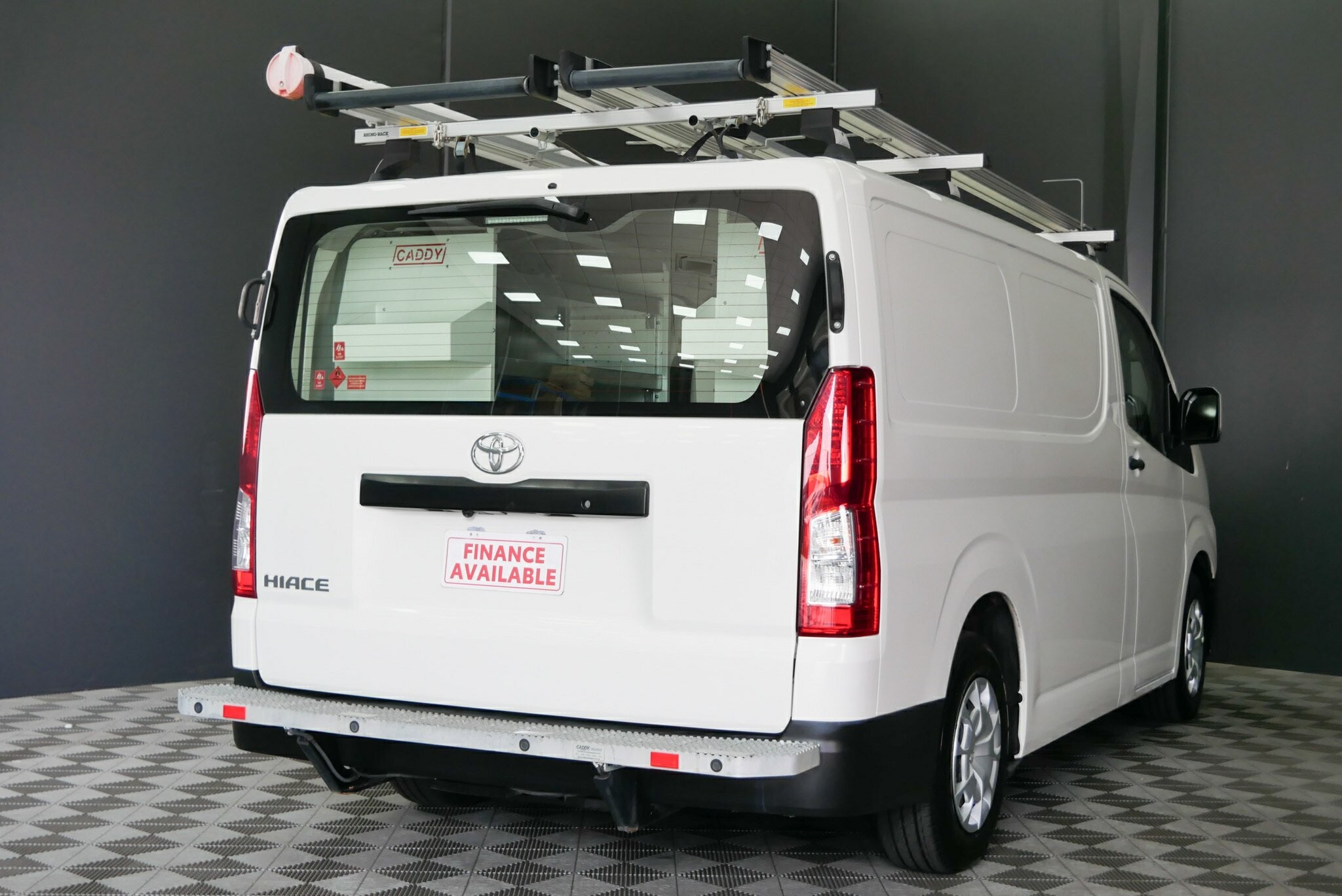 Toyota Hiace image 4