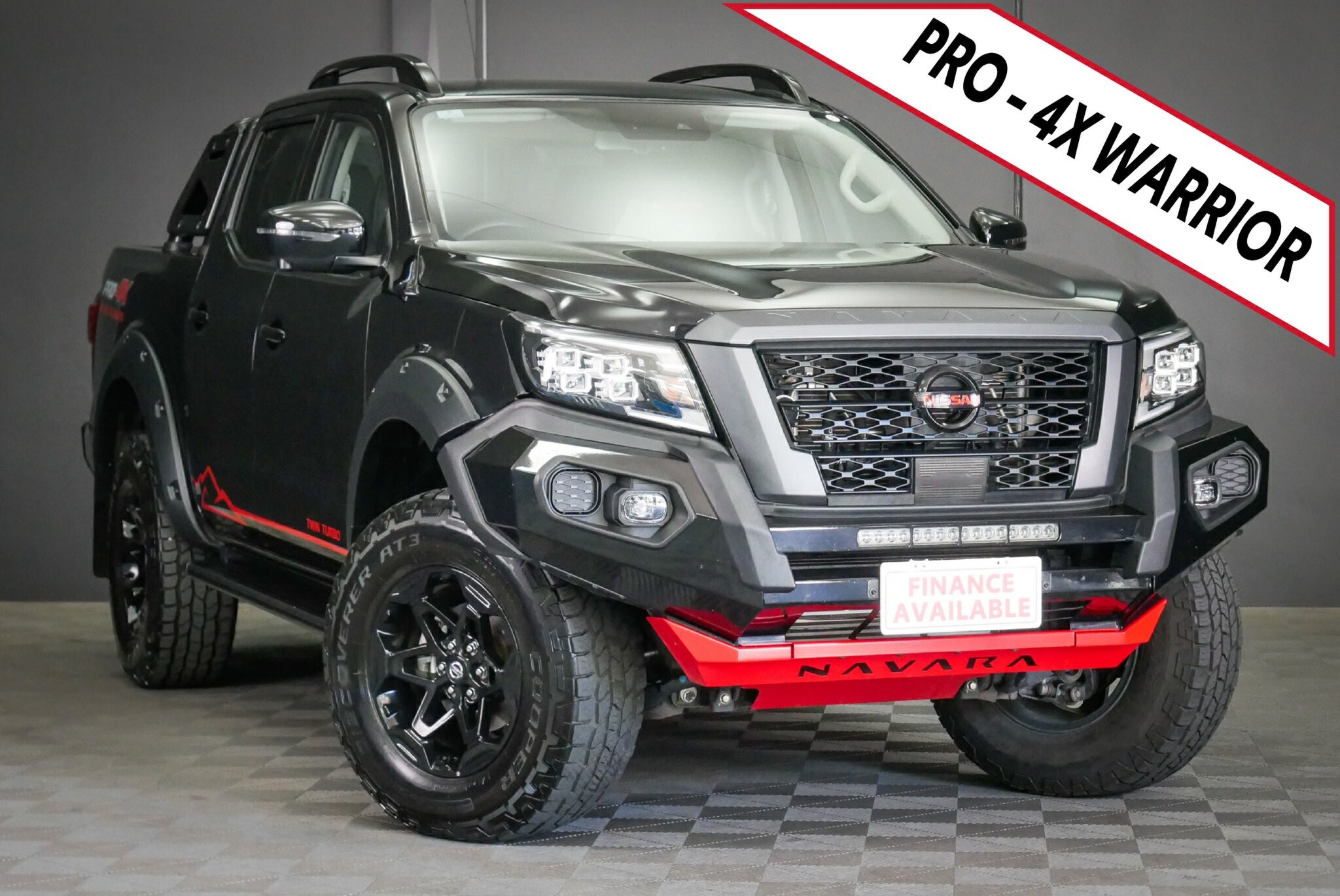 Nissan Navara image 1