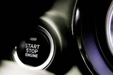 https://vehicle-cdn.autoleague.cloud/30640_U110487_17.jpg