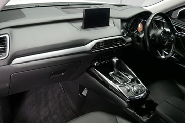 https://vehicle-cdn.autoleague.cloud/30640_U110487_18.jpg