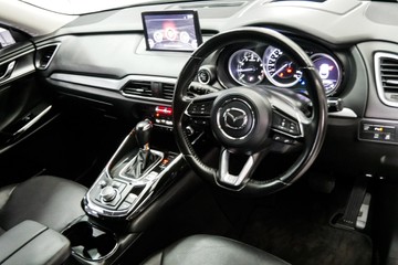 https://vehicle-cdn.autoleague.cloud/30640_U110487_8.jpg