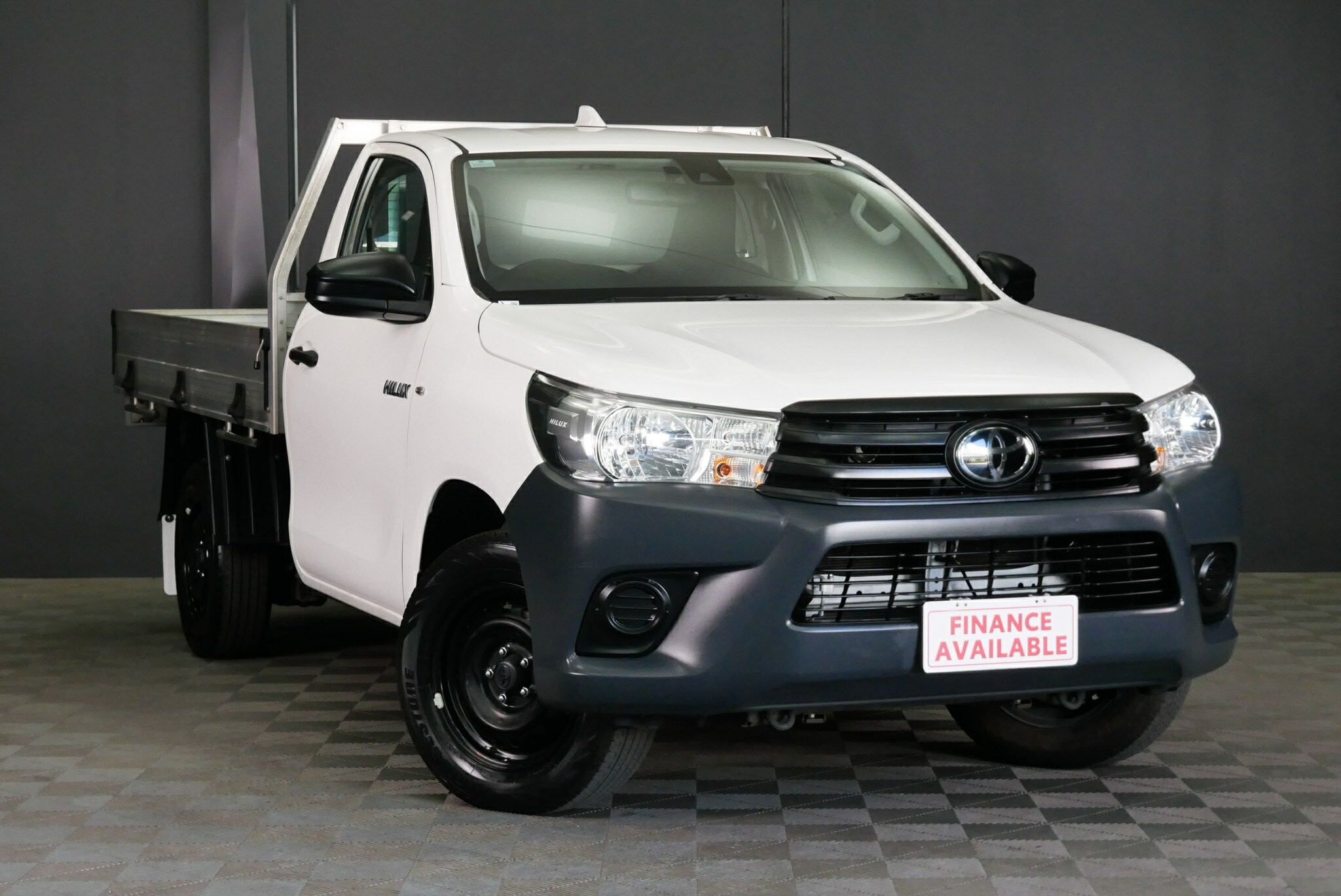 Toyota Hilux image 1