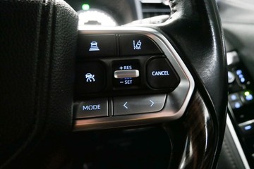 https://vehicle-cdn.autoleague.cloud/30640_U110506_17.jpg