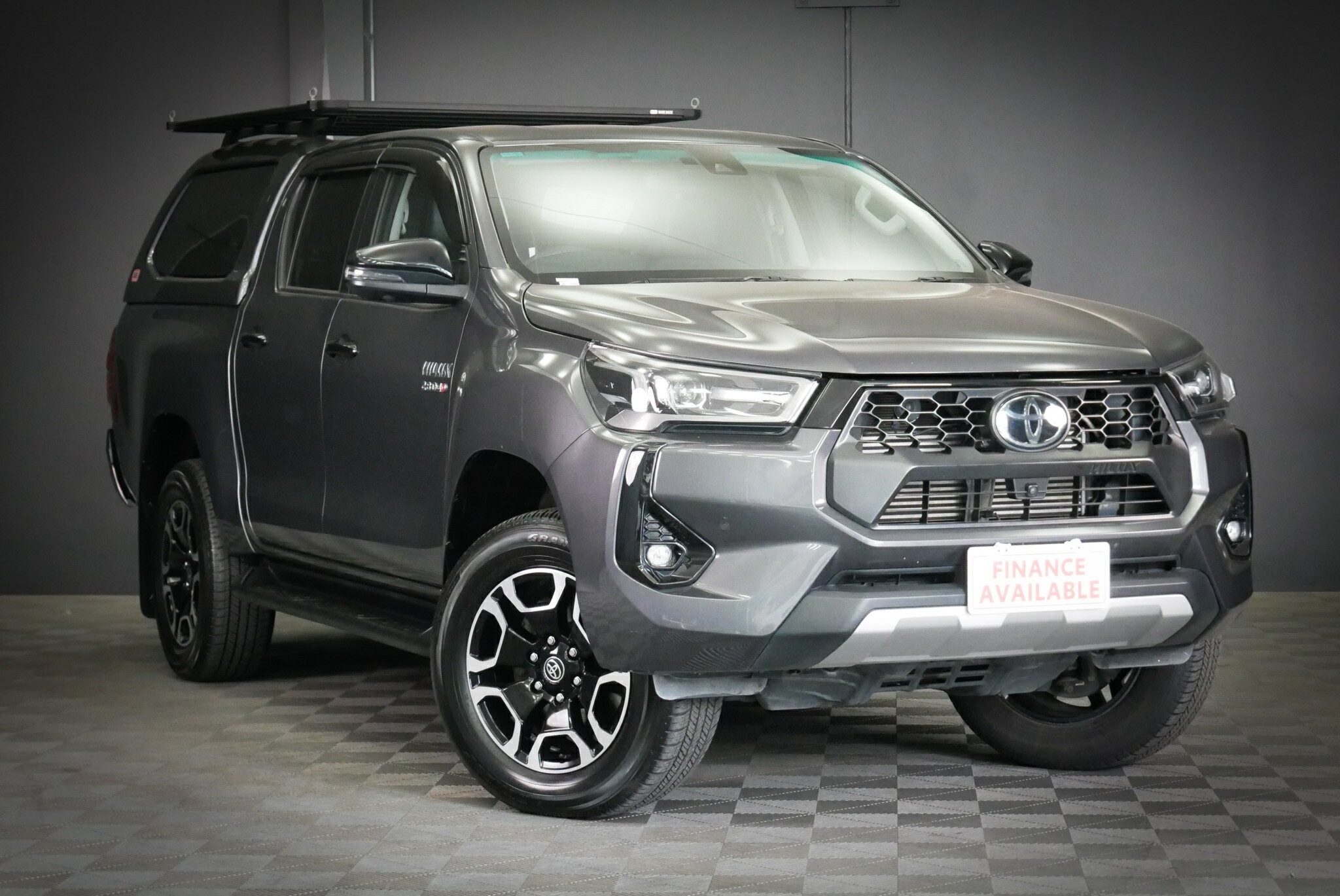 Toyota Hilux image 1