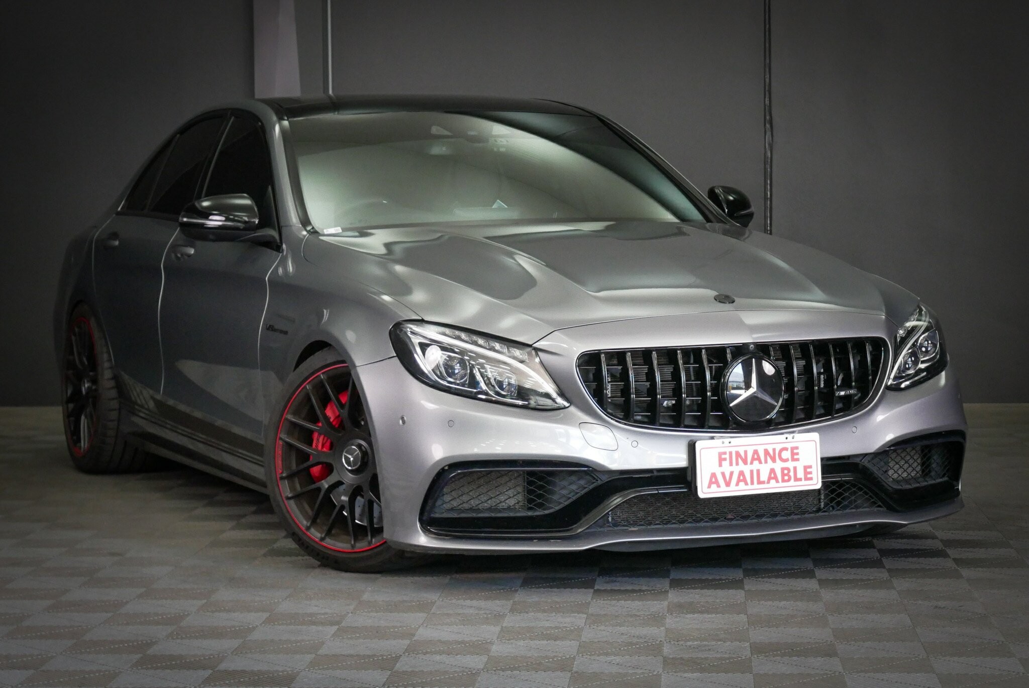 Mercedes Benz C-class image 1