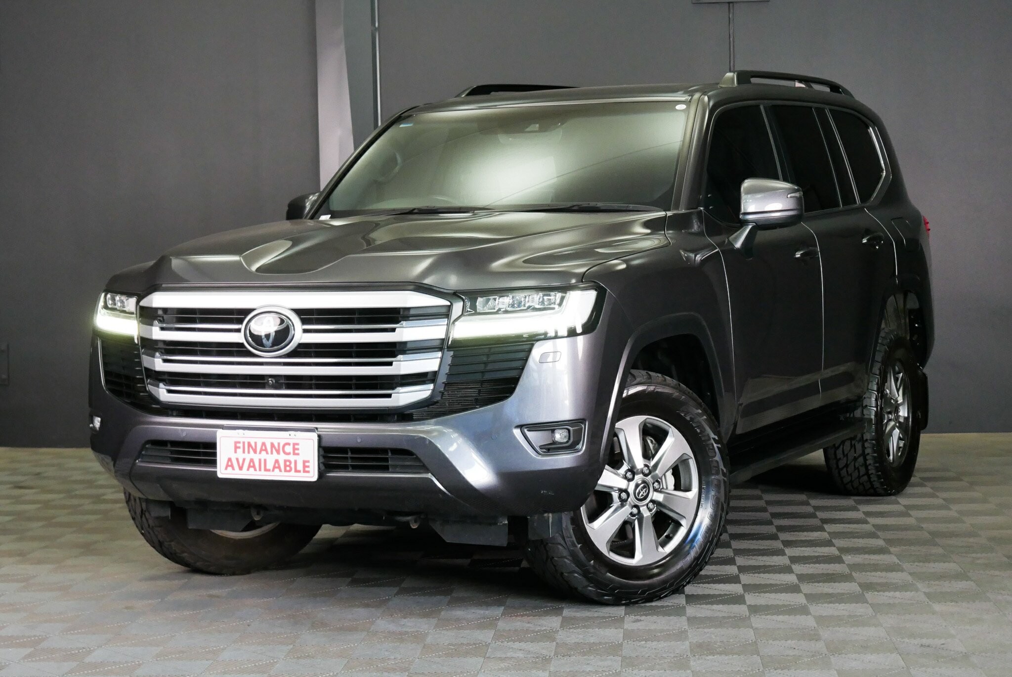 Toyota Landcruiser image 3