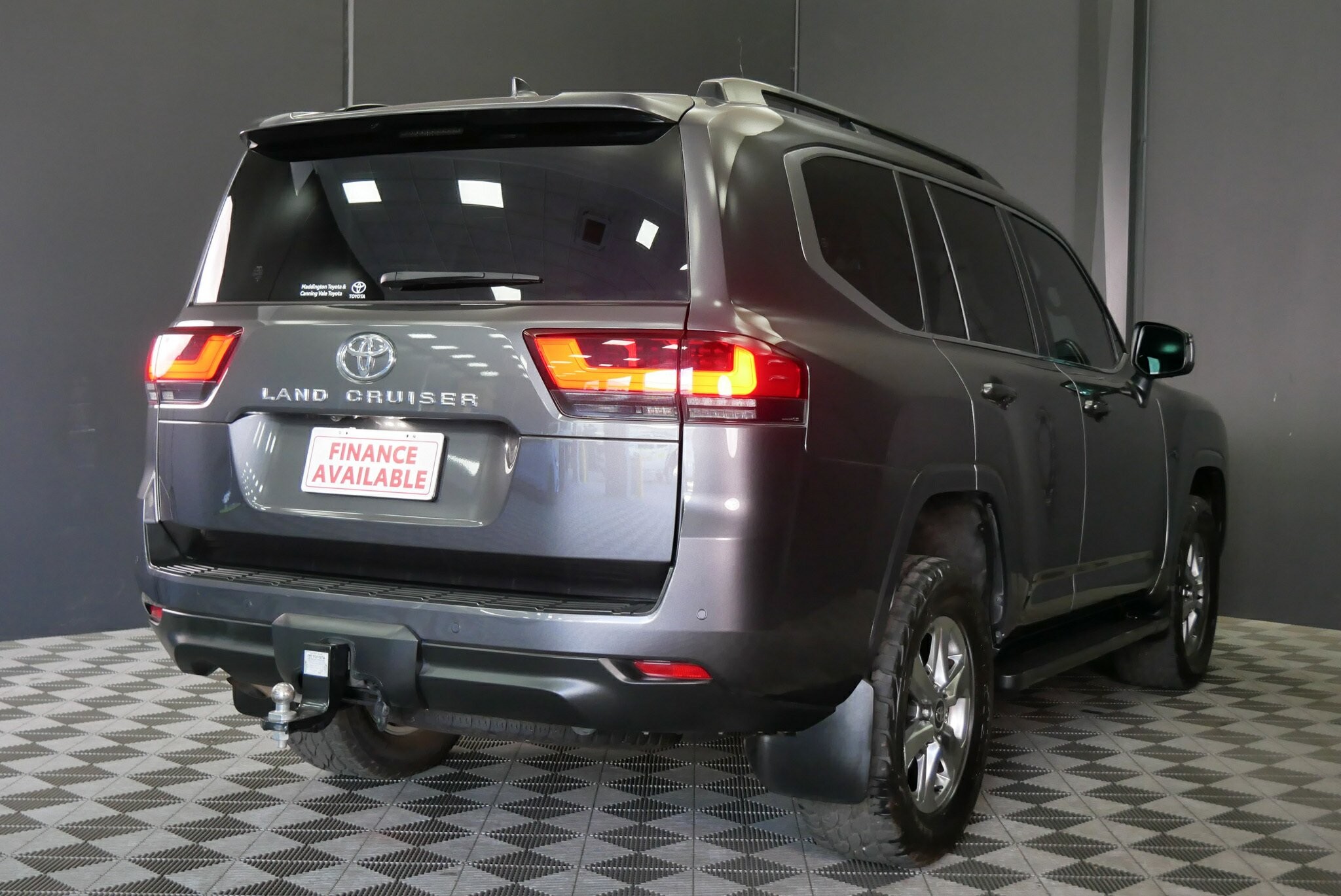 Toyota Landcruiser image 4