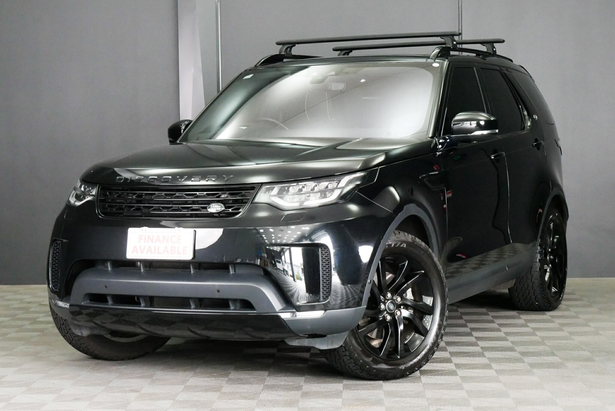 Land Rover Discovery image 3