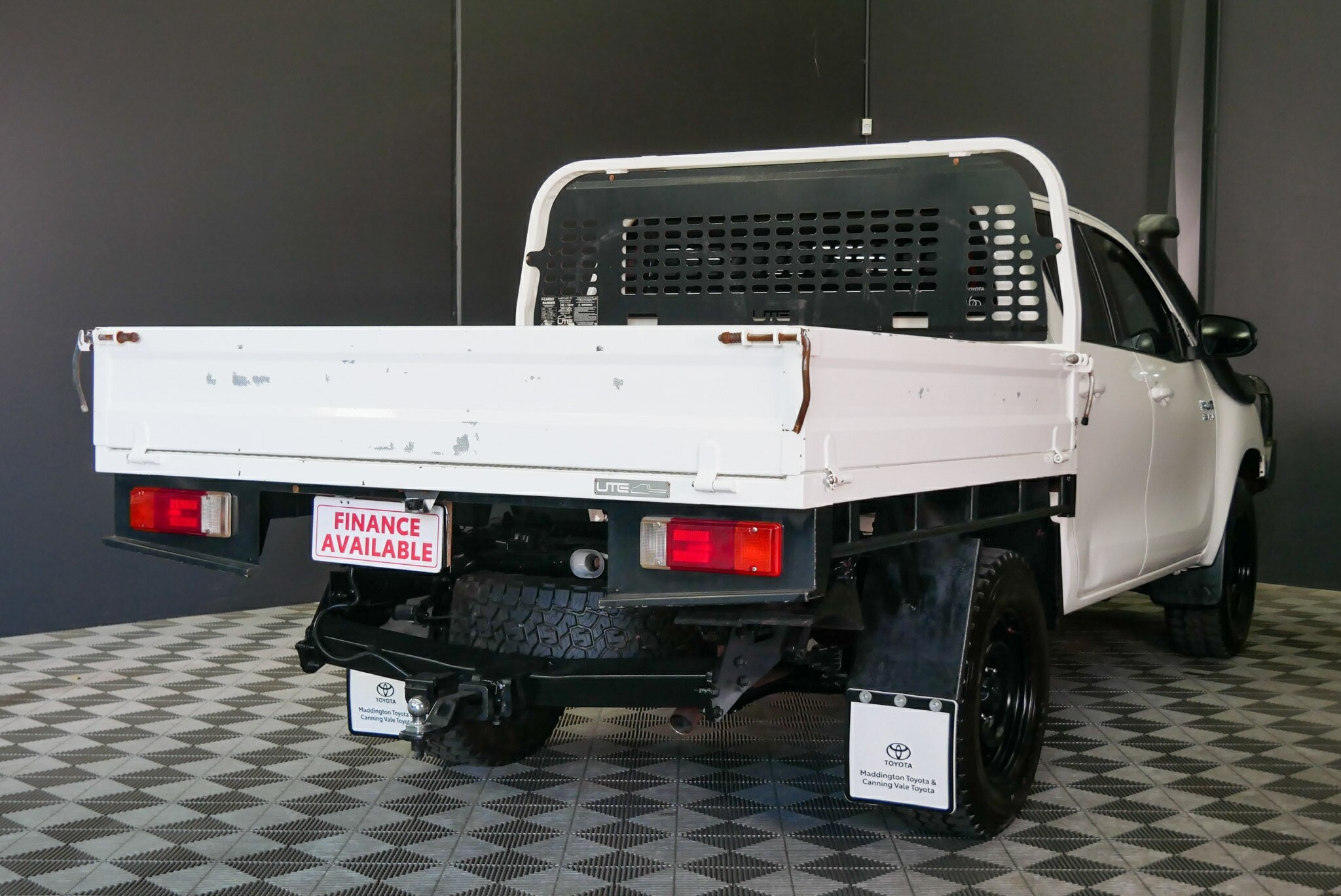 Toyota Hilux image 4