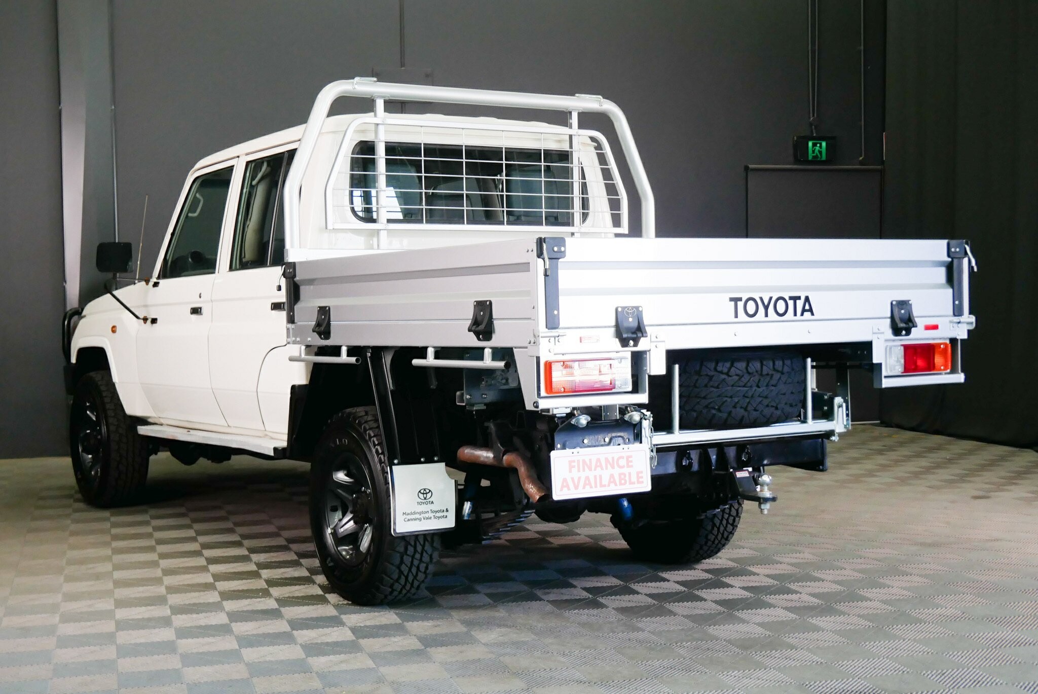 Toyota Landcruiser image 4