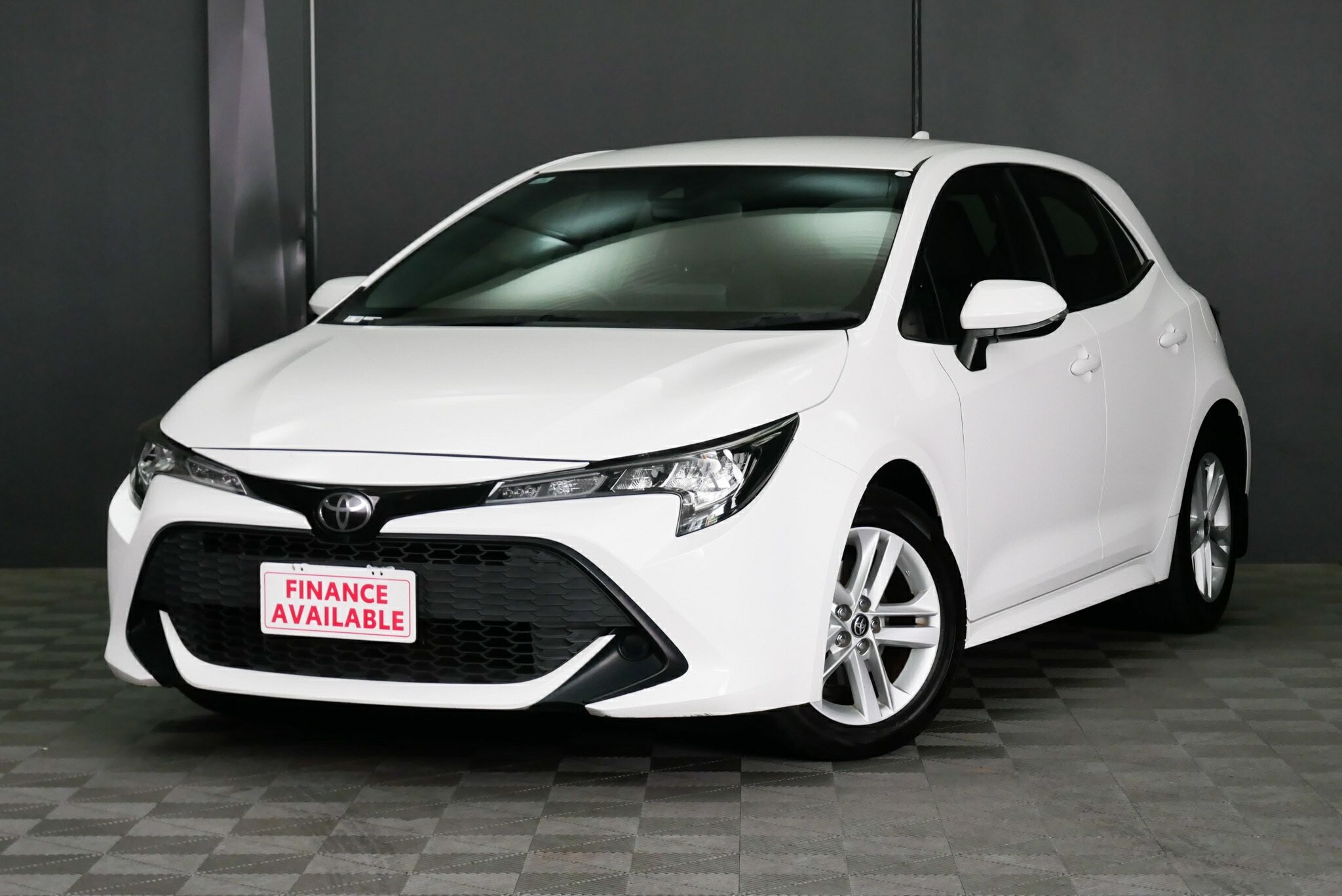 Toyota Corolla image 3
