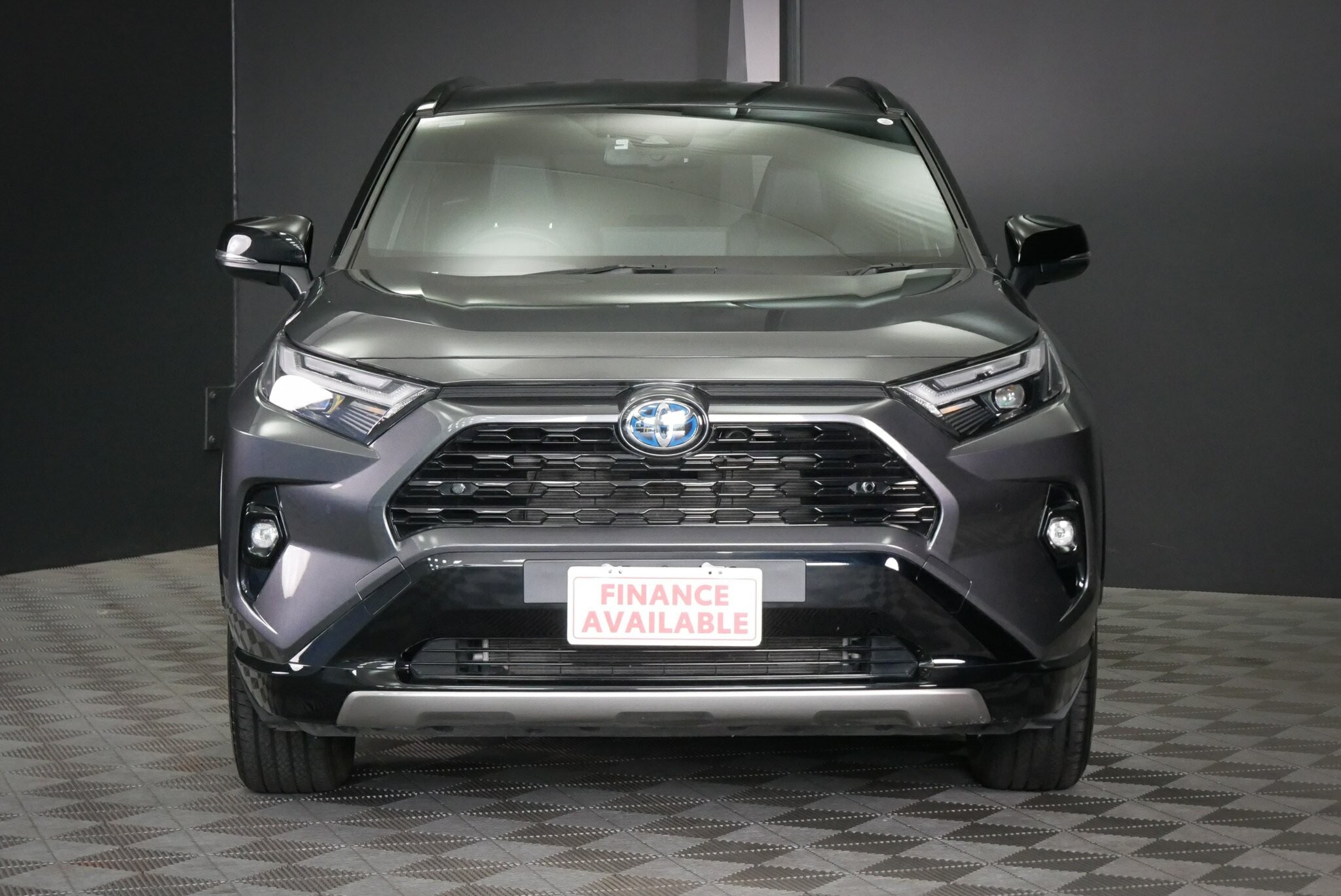 Toyota Rav4 image 2